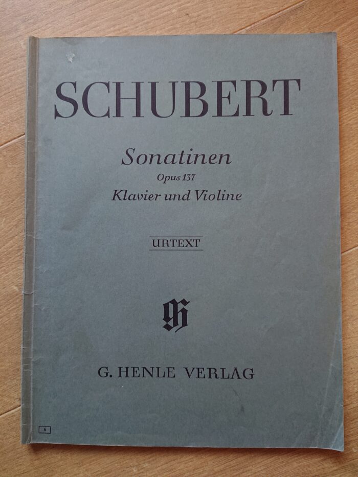 SCHUBERT – Sonates Opus 137