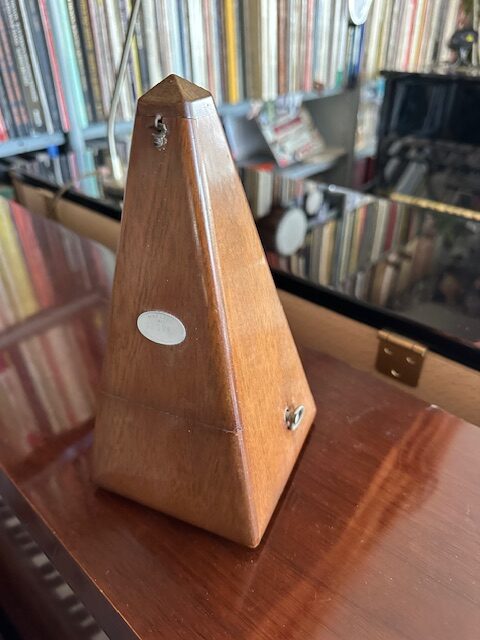 Métronome PAQUET en noyer